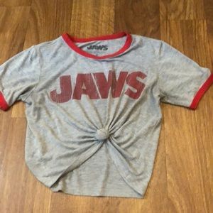 Jaws crop shirt